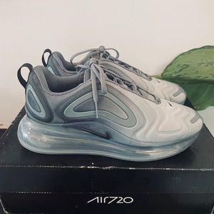 ‼️SALE‼️Nike Air Max 720 'Cool Grey'